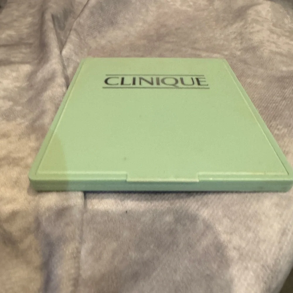 Clinique Mint Green‎ Vintage  Makeup Compact Case